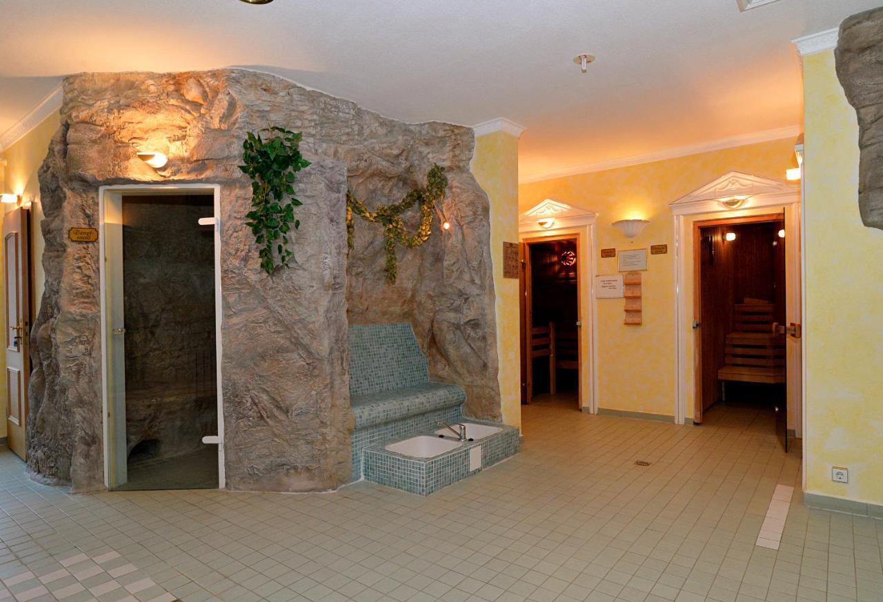Landgasthof & Hotel Waldow Guben Exterior foto